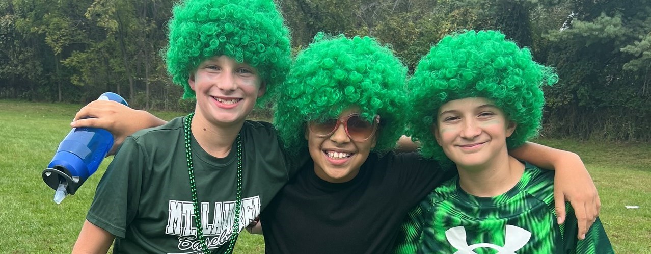 3 Boys in Green Wigs
